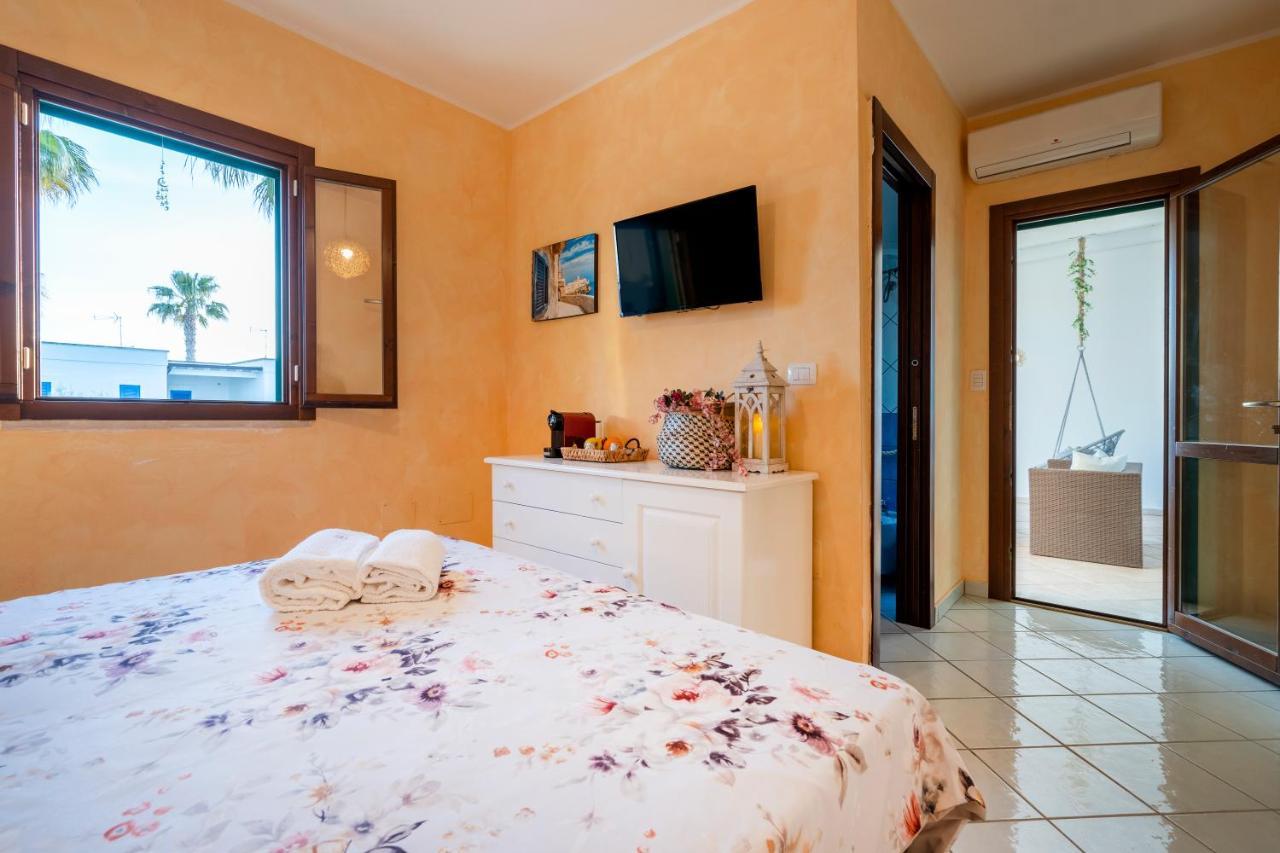 Bed and Breakfast Le Tre Sirene Порто-Чезарео Екстер'єр фото